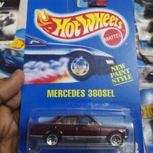 Hot Wheels Mercedes 380 SEL (USA Imported / 1991 Card)