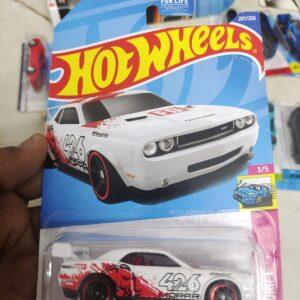Hot Wheels Dodge Challenger Drift Car check card condition in pics (Usa imports)