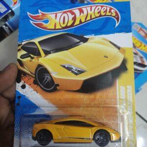 Hot wheels Lamborghini Gallarado LP 570-4 SUPERLEGGERA (Imported Card)