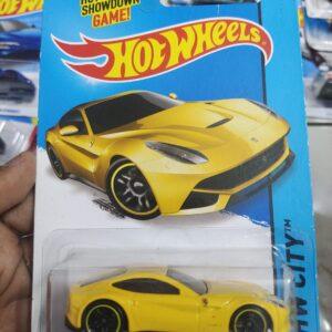 Hot Wheels Ferrari Ferrari F12 Berlinetta USA IMPORTS (2013 Year card)