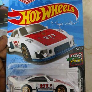 Hot Wheels Porsche 935 (Imported Card)